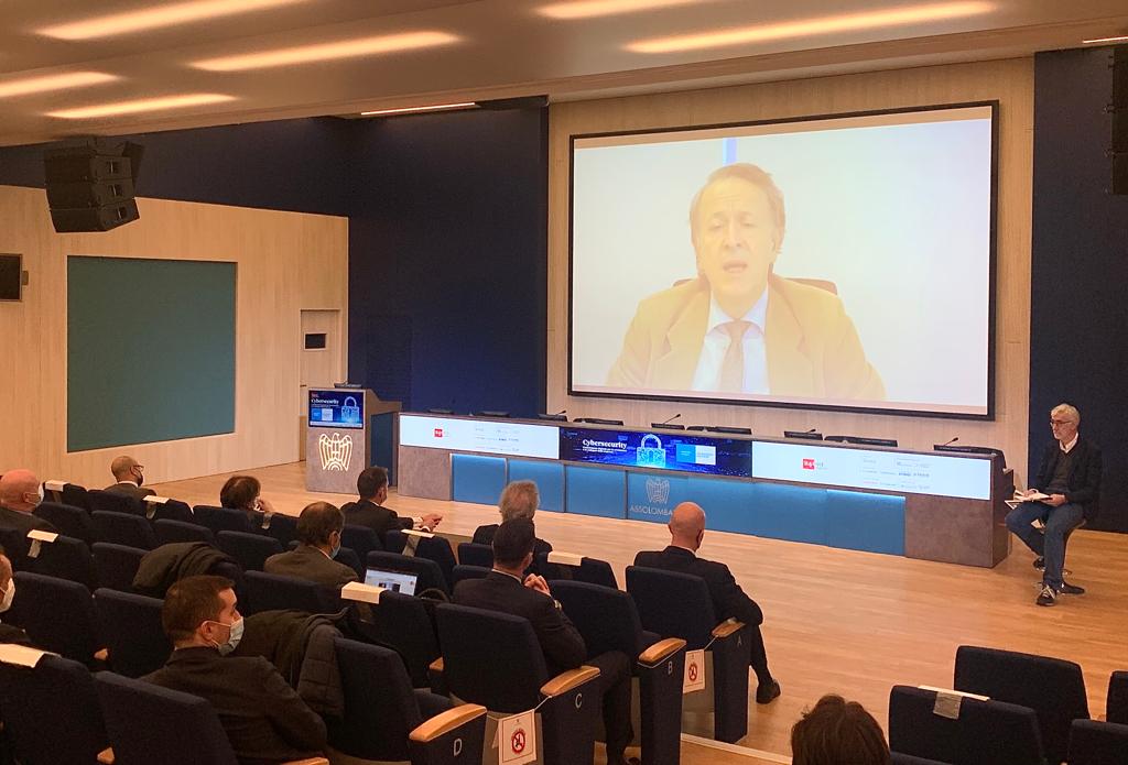 Assolombarda's tweet photo. All'evento "Cybersecurity - L’ecosistema digitale per la protezione e lo sviluppo delle imprese" prende la parola #FabioTamburini, Direttore @sole24ore.

Segui la diretta streaming dell'evento di #Assolombarda e #Sole24Ore dedicato alla #cybersecurity su https://t.co/tasfrhmHyI https://t.co/XKEm9uA1sZ