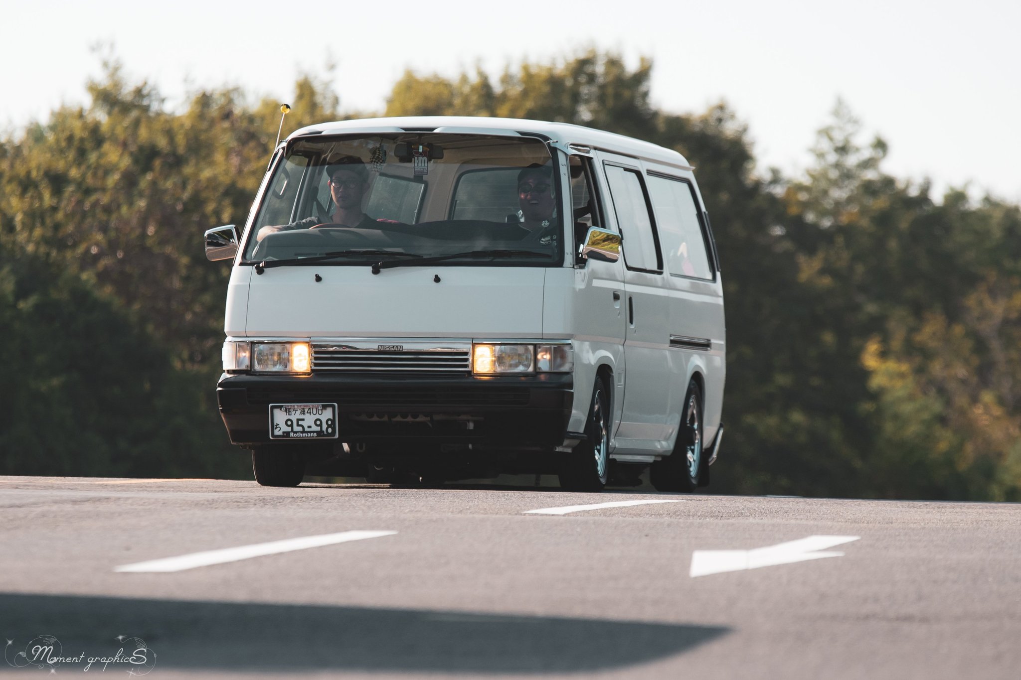 日産 キャラバン E24型 ホーミー コーチ ロイヤル ドアバイザー