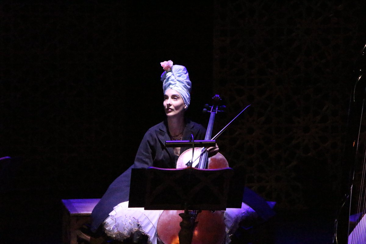 Retour en images sur le conte La Bête et la Belle, une coproduction Musiques Vivantes et Vichy Culture pour le festival Tintamarre 🎭 #MusiquesVivantes #VichyCulture #FestivalTintamarre 

📷© Musiques Vivantes