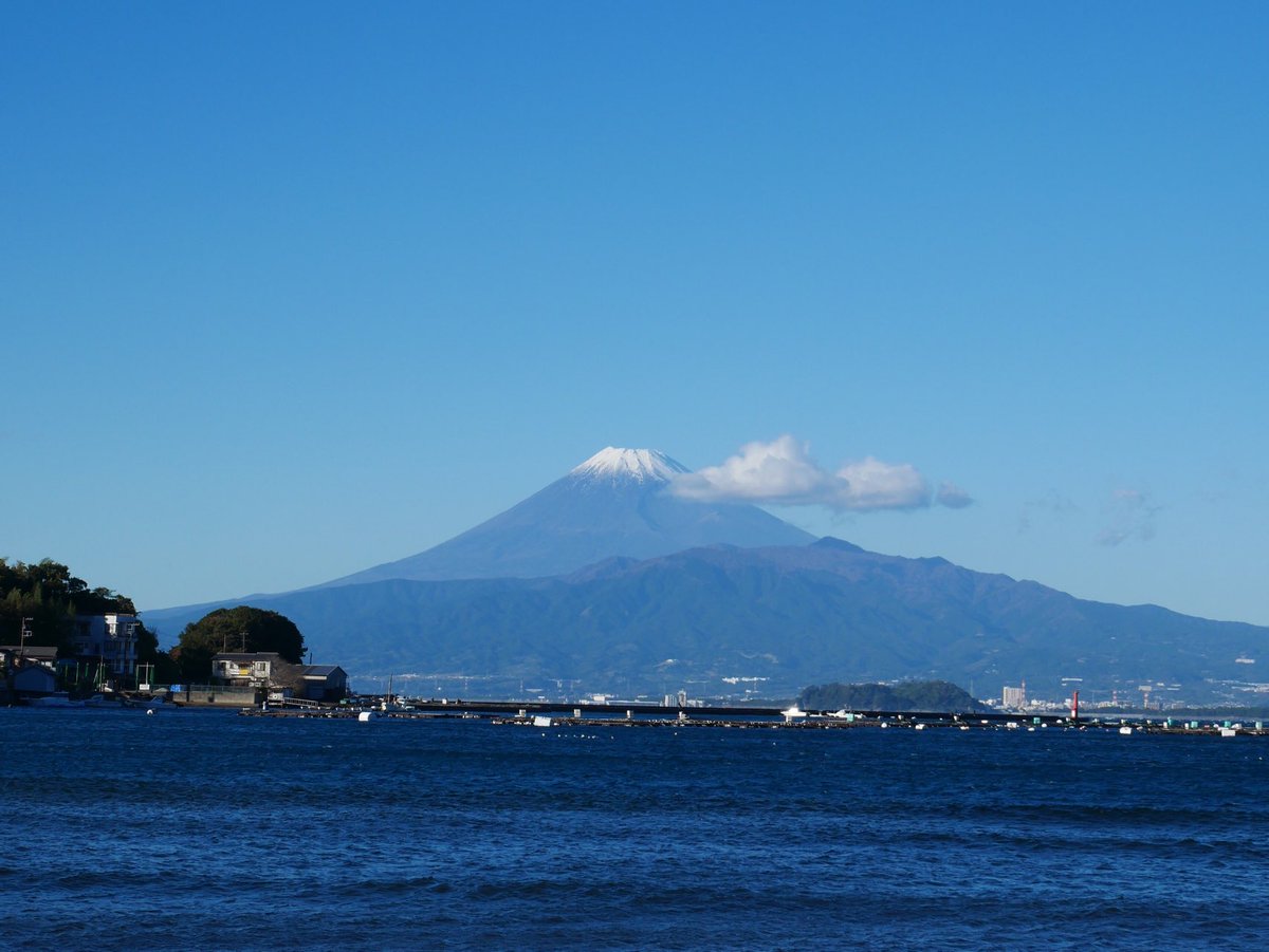 富士山の白い息