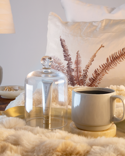 RodanFieldsHQ's tweet photo. Make it a double with Bright Eye Complex for a jolt of energy for your eyes. ⚡

Our illuminating gel cream contains caffeine to visibly reduce dark circles + under eye puffiness.

Are you a single, double or triple shot person?

#BrightEyeComplex #EyeCream #Coffee #Caffeine https://t.co/DMfC1Zwe2w
