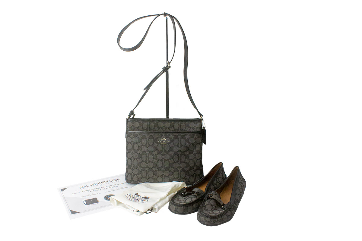 Onlinegoodwill's tweet photo. There are so many incredible designer finds available at #OnlineGoodwill right now! Get a jump on your holiday shopping and start crossing names off that list. Remember that we offer FREE local pick-up at our facility in west Nashville! https://t.co/UuBBuarweL https://t.co/W0SaMMiYCM