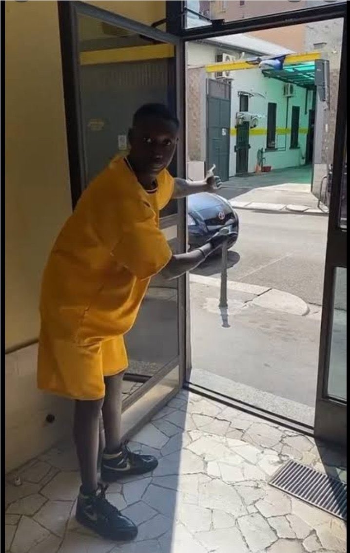 <a href="/dfatirl/">Irish Foreign Ministry</a> We don’t need you