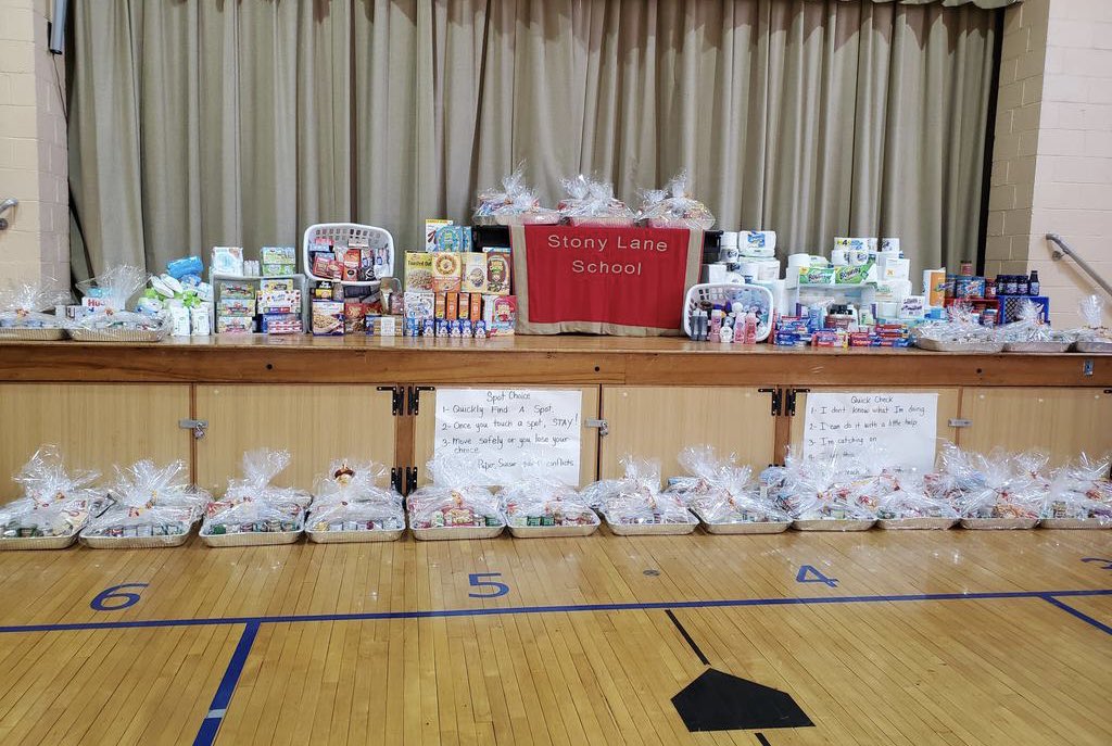 nfellner's tweet photo. Our Stony Lane family showing the true meaning of giving thanks by donating 40 full thanksgiving meals to families in need, plus extra food, basic needs items and $500 in cash/gift cards to the Paramus food pantry! #stonylanetigers #tigerspride🐯 #compassion #thanksgiving https://t.co/EDBD26QnMC