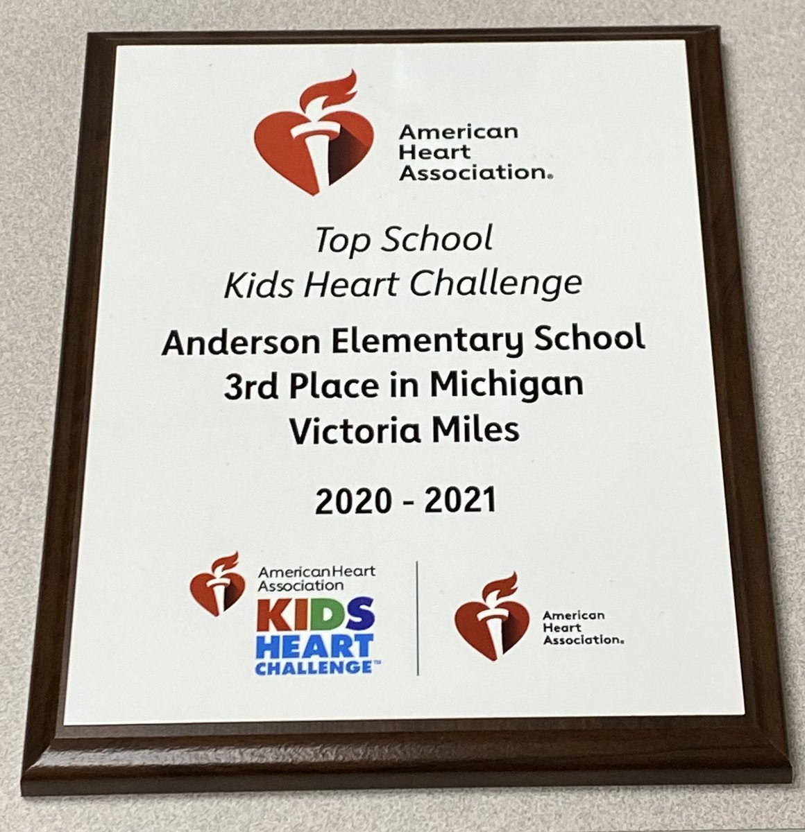 PEWithMsMiles's tweet photo. Received this plaque from the American Heart Association. So proud of how well my students did last year on the Kid’s Heart Challenge! ♥️ https://t.co/qHt9EkYxSL