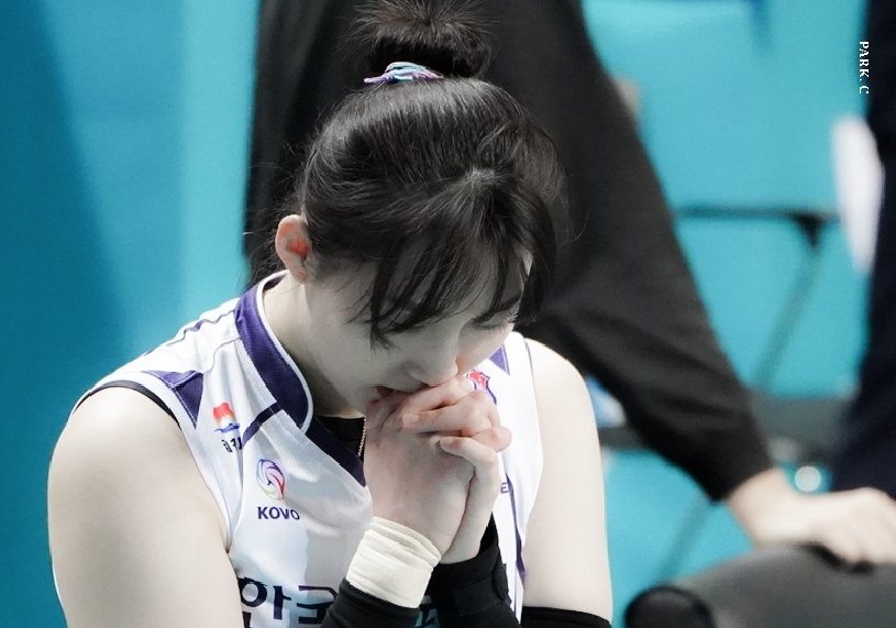 누구를 위해 그렇게 기도를 하는지, 매 순간 얼마나 간절한지.

#박정아 #도로공사