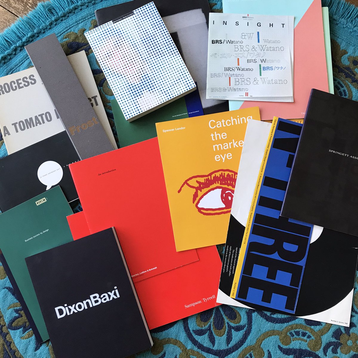 ThePrintArkive's tweet photo. Today’s delivery:

Various Studio Brochures
1980’s, 90’s, 00’s

#graphicdesign #designstudio #portfolio #selfpromotion #monograph #brochure @Frostsydney @vincefrost @DixonBaxi @FITCHdesign #carrolldempseythirkell #henrionludlowschmidt  #modeenmodule #wimcrouwel https://t.co/2K4rY40vVK