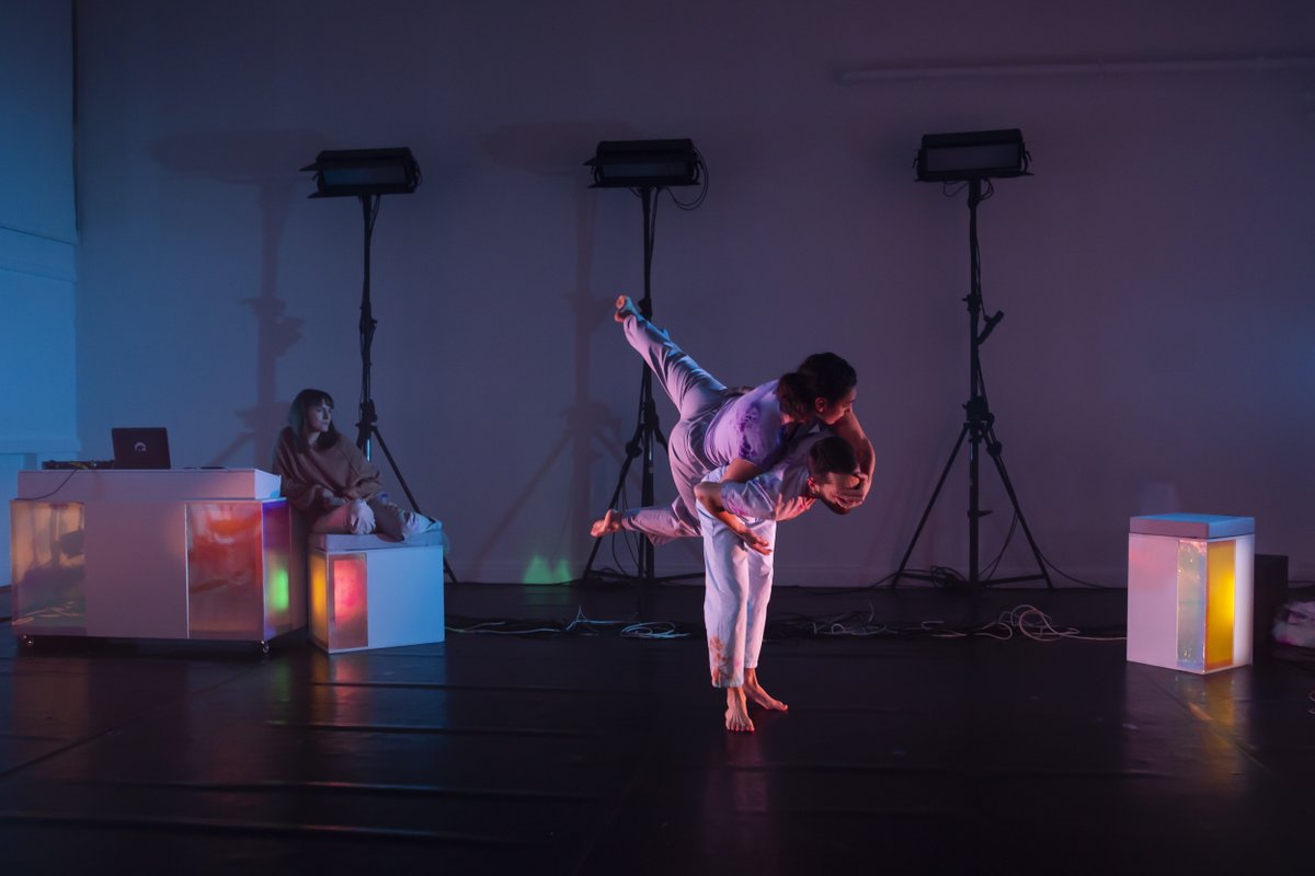 FuoraDance's tweet photo. A BIG shout out to @maria_falconer
photographer extraordinaire! 
#songsfromtheotherside in association with @PlatformGlasgow &amp; in partnership with @MH_arts  Online: Mon 29 Nov - Mon 6 Dec

Funded by @CreativeScots &amp; supported by @the_work_room @DanceBase @SDTDance 
#worldpremiere https://t.co/yFmiXaTib3