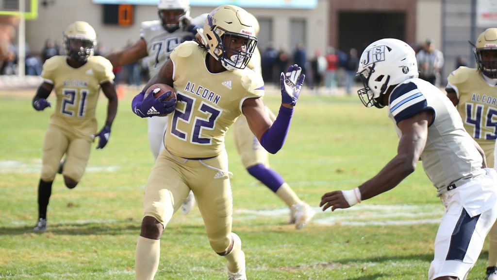 Blessed to receive an offer from ALCORN STATE UNIVERSITY 🟣🟡<a href="/JuCoFootballACE/">JuCo Football Forer</a>