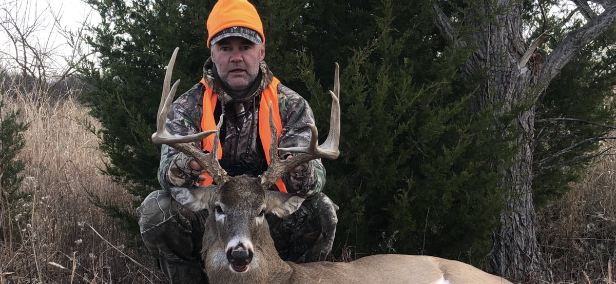 coachjoeteamok's tweet photo. In velvet Target buck! Love it when a plan comes together! #TheWoodsman #buckventures #AcademySportsandOutdoors #magellanoutdoors #muddyoutdoors #huntfromabove #naparchery #RackOne #DeadDownWind #bowtecharchery #diamondarchery #tightspotquivers #sqwincher #vortexoptics https://t.co/f4TDopv0uw
