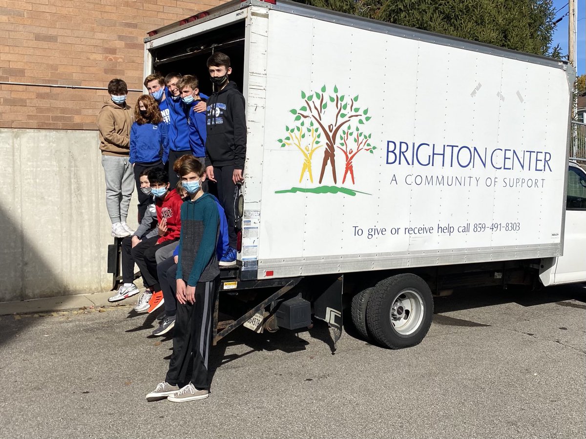 AugHms's tweet photo. Thank you to everyone for supporting the HMS Food Drive. Our students, staff, &amp; community collected just under 17,000 cans! Happy Thanksgiving! ⁦@FTSchools⁩ ⁦@FTHighlandsMS⁩ ⁦@FtThomasMatters⁩ ⁦@CouncilHms⁩ https://t.co/RLYWkzlBtg