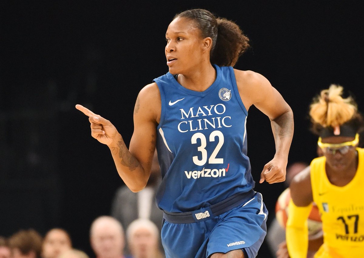 MinnesotaLynxBe's tweet photo. Joyeux anniversaire à Rebekkah Brunson qui fête aujourd'hui ses 40 ans!! 

Happy birthday @twin1532! 😊 https://t.co/Q6G5G92X3r