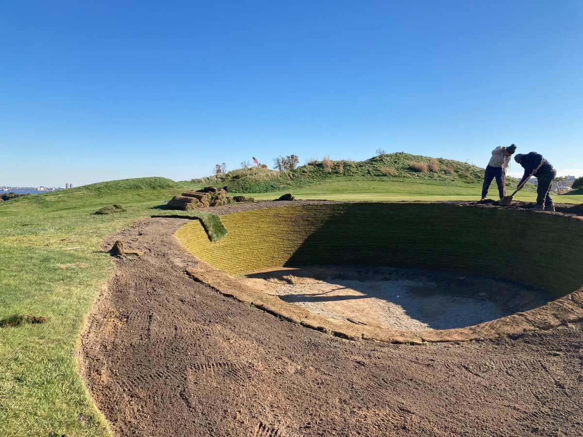 IVI_GOLF's tweet photo. We were at Bayonne Golf Club a few weeks ago, working with Superintendent Tom Woodward's staff building some great PermaEdge bunkers.  We started with a big, round bunker that guards the green on a par 3. @PermaEdgeBunker @BayonneGolfClub https://t.co/GZsU2xSyKf