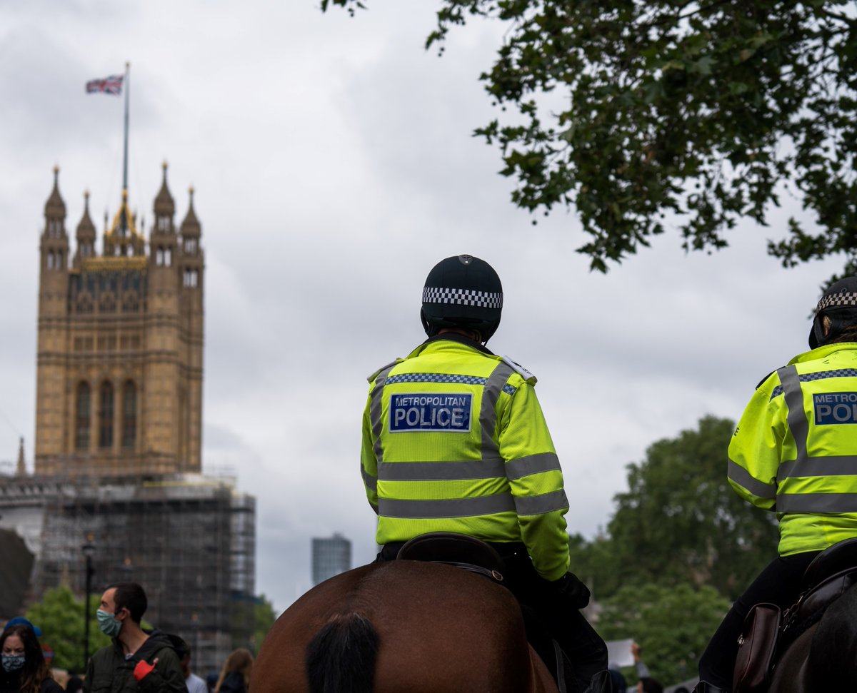 UKDataService's tweet photo. Interested in learning how to use #R with #RStudio to explore #Crime #SurveyData? Our new #DataSkillsModule uses quizzes, videos and real-world #data to teach you everything you need to know to get started:
https://t.co/KlxfHwm4UJ
#FreeCourse #DataSkills #LearningR https://t.co/FgdySjXeGl
