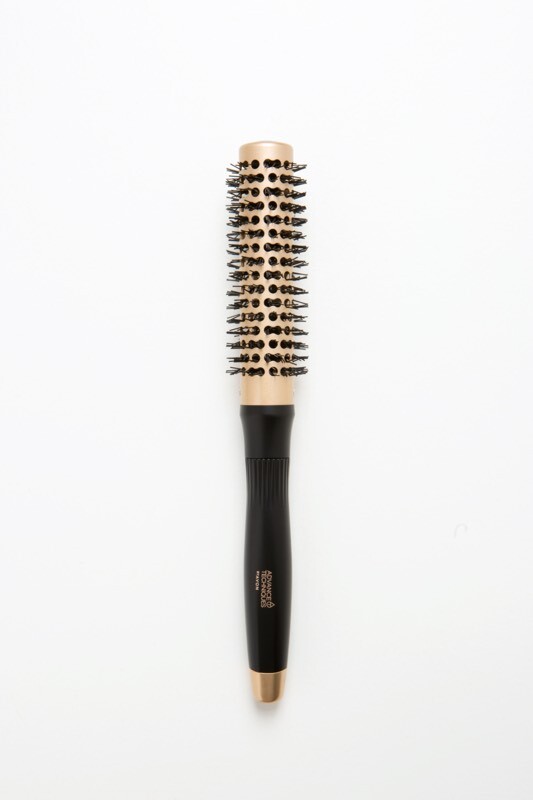 Professional-quality brushes and combs to achieve salon-worthy finish every time you style your hair!
With prices beginning from just £2, it's time to refresh your hair brush collection.🤔
wu.to/pMzAAg
#Hair #HairBrush #Avon