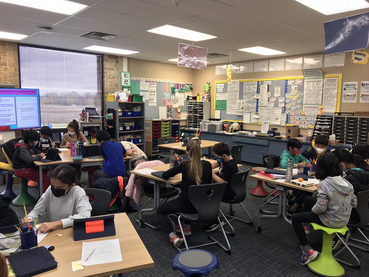 Working with a partner using the Sage &amp; Scribe structure to round decimals. #TeamSmith