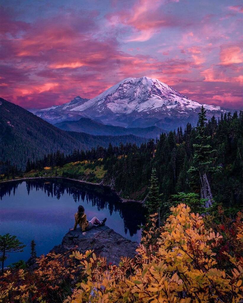 NP_Geek's tweet photo. With the weekend coming, find a National Park to chill out in and take in the magnificent beauty of nature.
•••••
Thanks to Alisha @alisha.maddy for the great Mount Rainier views.
•
How is this real life? 🤯
.
.
.
.
.
.
.
.
.
#bpmag #backpacker… https://t.co/RenybjknID https://t.co/0GGVPxQj9f