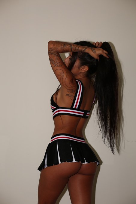 Happy Friday 🤎 check out my exclusive content only on https://t.co/6yoBsMfU6h https://t.co/mcMc7DcxT<a href="/tag/onlyfans"class="tags"><span>#onlyfans</span></a>