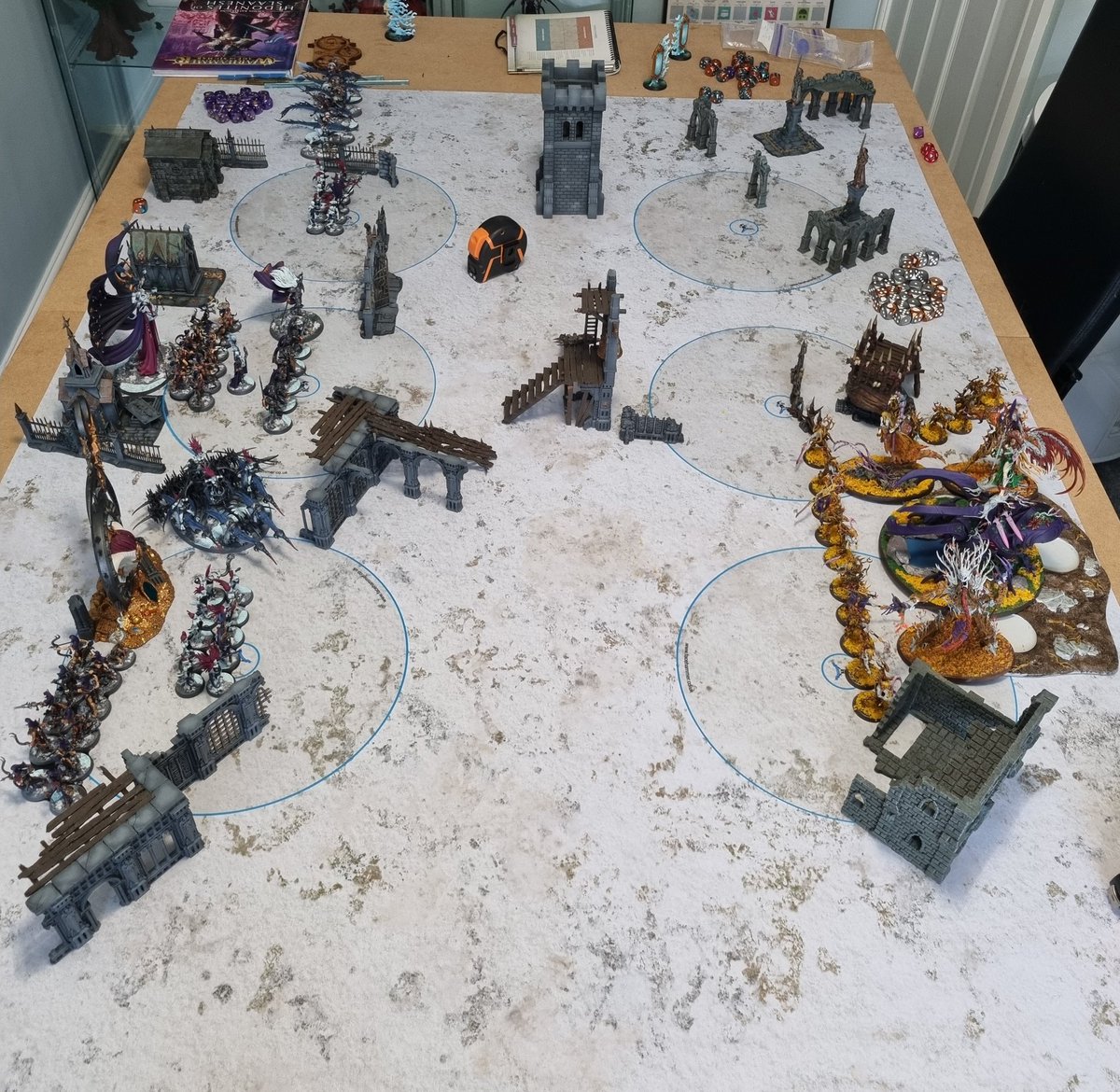 J_Harrison1990's tweet photo. Had my mate Mike over today to christen my Slaanesh. First time I've ever played a new army that was fully painted. Turned out to be a baptism of fire, got battered in both games. Had a great time 😂 
#aos #slaanesh #ageofsigmar https://t.co/9axnJ0yI9X