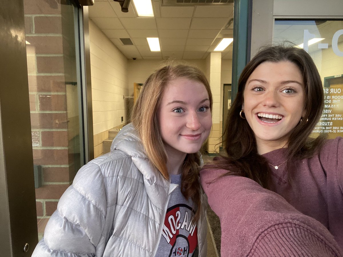 This morning our squad opened the doors for incoming students. We love seeing everybody get their day started! Happy Friday! #hopesquad