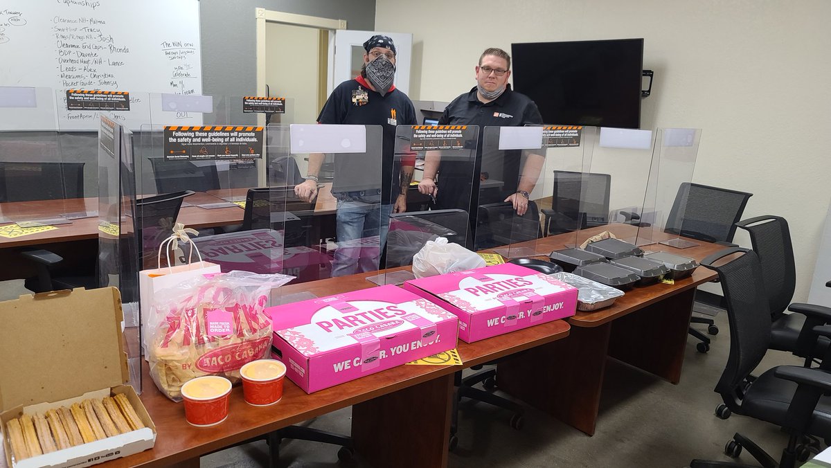 DRCatATX's tweet photo. Celebrating our partnership with our MET team all week long! We truly appreciate the work yall continually do! Thanks again! @HeatherHiltonHD @ericbernal01 @DBennett6575 @BecPattersonHD https://t.co/ClPfeKhmS0