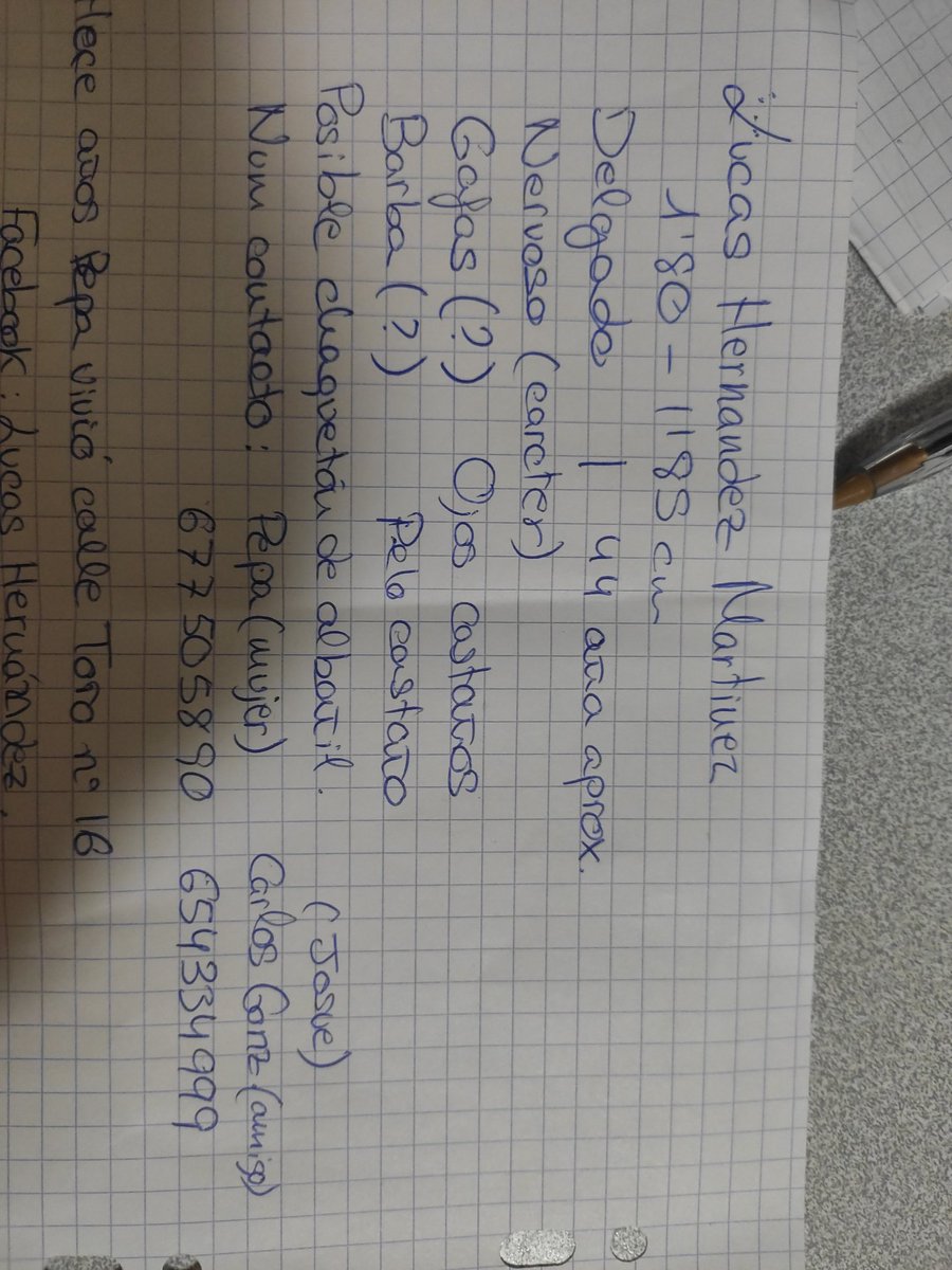 albacaracciolo5's tweet photo. Hoy han venido a mi trabajo unos chicos buscando a su amigo. Y yo quería ayudar a mayores un poco más. 
Estas son las imágenes de él y su descripción. 
Ayudarme a difundir por favor! A lo mejor hay suerte. 
Valladolid. https://t.co/9dQIiFPsrV
