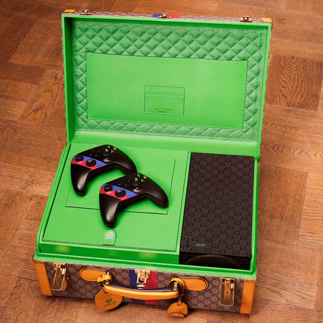 Unveiling the Gucci Xbox Bundle in a special video created with HYPEBEAST.  - Gucci Stories