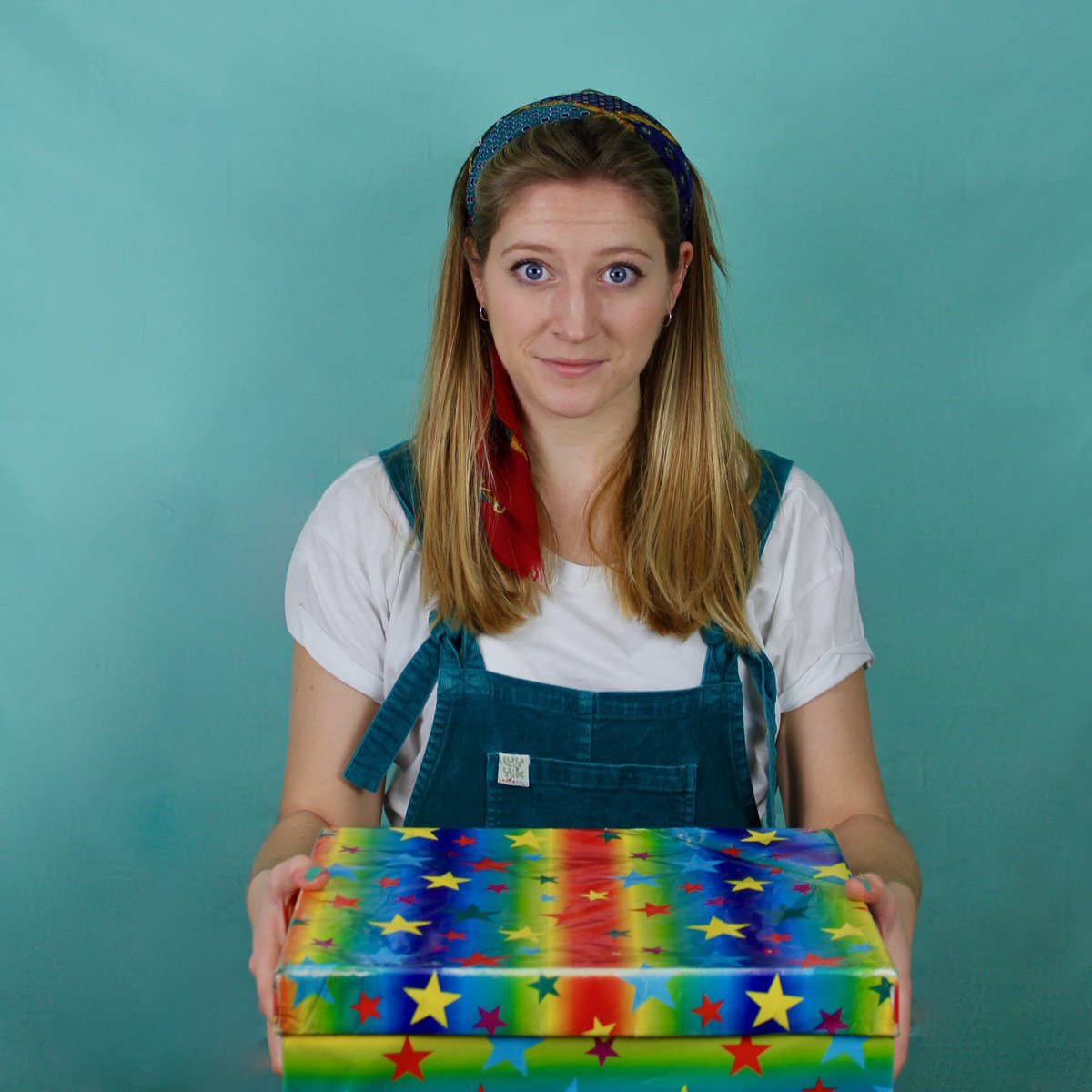 FrumpishTC's tweet photo. Our one-woman show ‘How to Hug’ is coming BACK 🎈You can find us at @WhiteBearTheatr 8th-11th December @ 8:30pm. Tix are now available at: https://t.co/dk1AhZj6l4 grab em while you can! #femaleledtheatre #onewomanshow #newwriting https://t.co/FIvI6UtUZU