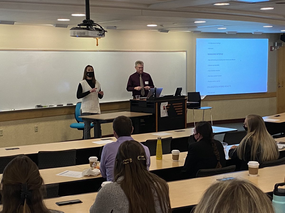 GKCPRSA's tweet photo. Thanks @Rhaus90 and @KaleighHelm for sharing internship information at the #PRSSASummit! #PR #GKCPRSA https://t.co/a7vvQggbLL