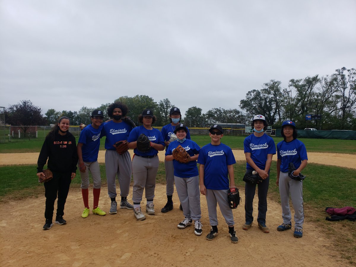 vbgcq's tweet image. The Variety Blue Jays have a double header this weekend with the chance to play in the championship game! ⚾️🏅 Thank you @MLB for supporting this program!  Go Blue Jays!!!