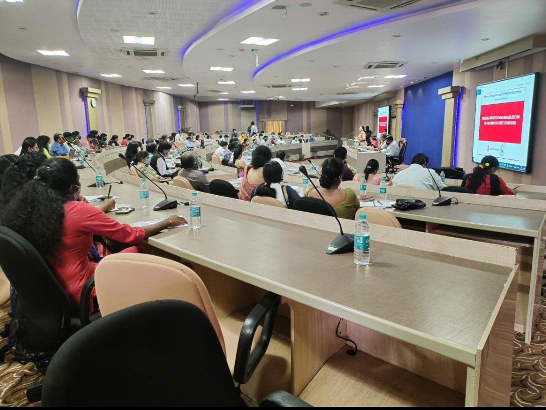 Prashanthipeace's tweet photo. Sincere gratitude to the Spl Secretary &amp;Commissioner @WCDTelangana for her greater vision towards Children living in Street Situations to provide them life with dignity &amp;respect &amp; ensure street children free Hyd. Honoured to be part of this planning workshop @stc_india https://t.co/PnWbPlCHva