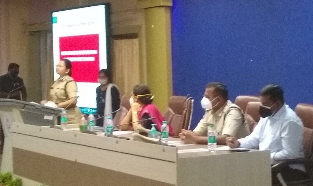 Prashanthipeace's tweet photo. Sincere gratitude to the Spl Secretary &amp;Commissioner @WCDTelangana for her greater vision towards Children living in Street Situations to provide them life with dignity &amp;respect &amp; ensure street children free Hyd. Honoured to be part of this planning workshop @stc_india https://t.co/PnWbPlCHva