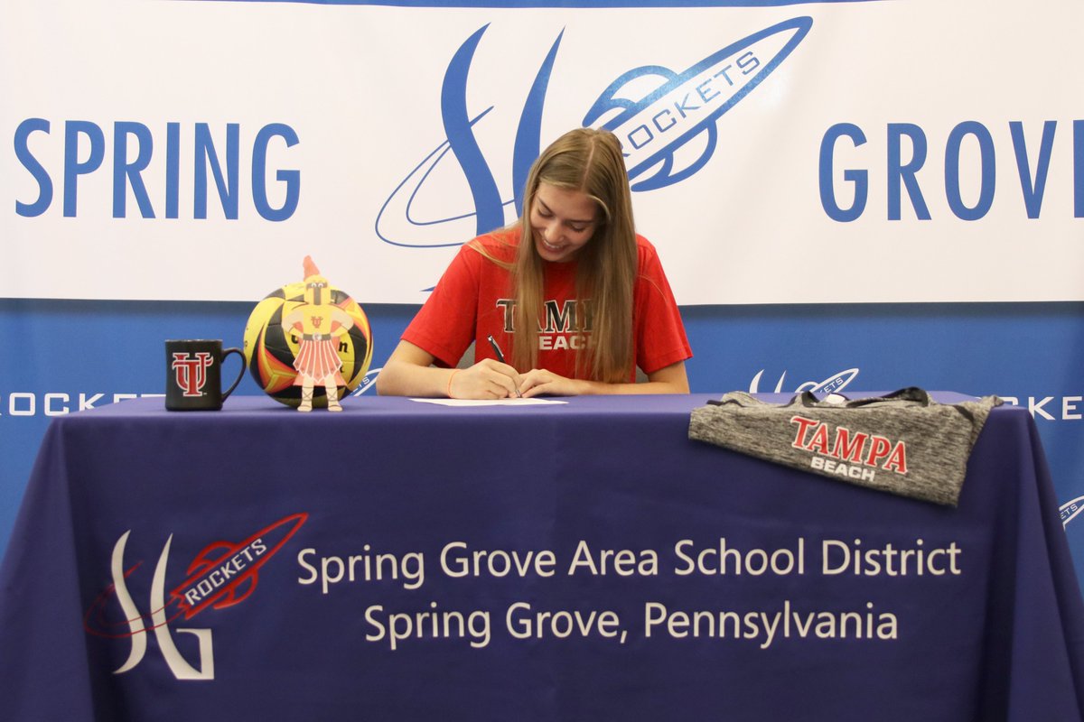 SGASD_Athletics's tweet image. Congratulations Nevaeh Wolfe for signing to continue her Volleyball career with @TampaBeachVB !!!!

#RocketPride