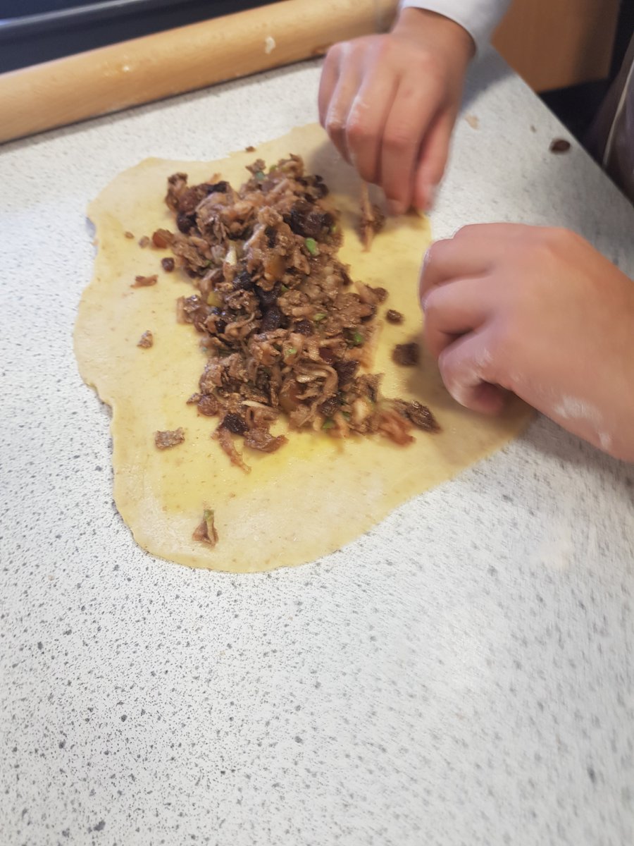SJA_HE's tweet photo. In the spirit of @COP26 🌏 our S3 Practical Cookey pupils @st_johnsacademy recently used plums from our school garden🌳 to make a spiced apple and plum roll 👨🍳😋👩🍳 #COP26Glasgow #Homegrown #seasonalfoods #reducingfoodmiles https://t.co/BeUZXka3pa