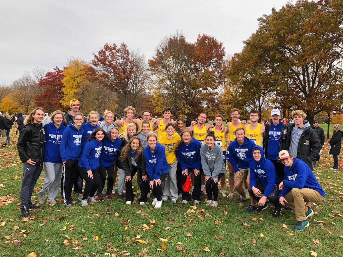 jeg359's tweet photo. EAGLES SUPPORTING EAGLES
🦅🦅🦅

@MSUEagles 
@MSUEaglesCCTRK 
@MSUEaglesSoccer https://t.co/l8ISR3q2x1