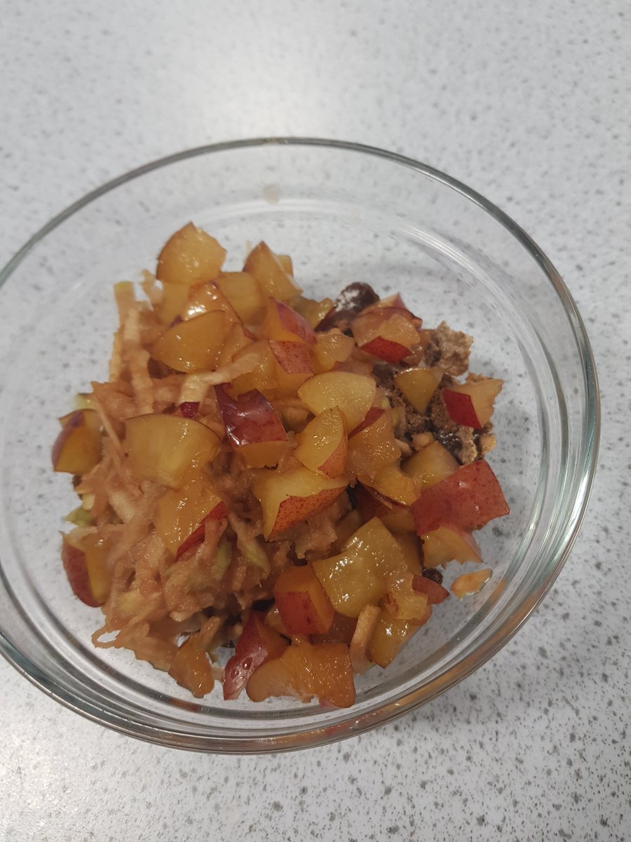 SJA_HE's tweet photo. In the spirit of @COP26 🌏 our S3 Practical Cookey pupils @st_johnsacademy recently used plums from our school garden🌳 to make a spiced apple and plum roll 👨🍳😋👩🍳 #COP26Glasgow #Homegrown #seasonalfoods #reducingfoodmiles https://t.co/BeUZXka3pa