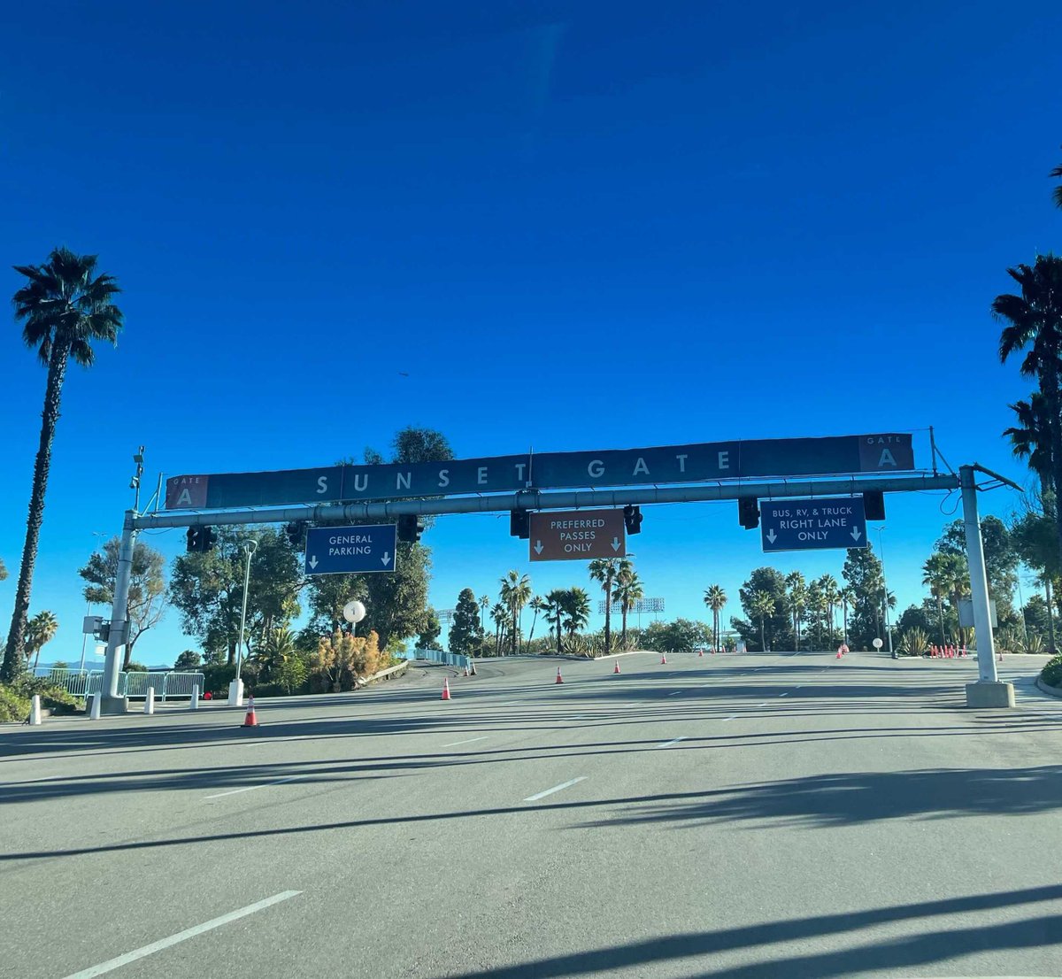 Our Dodger Stadium testing site is BACK! As the holidays approach and demand for testing increases, we're here to help you have a safe season. 

More in the news: ow.ly/xCsS50GMytI. 

#COVID19testing #COVID19testingLA #Dodgers #DodgerStadium