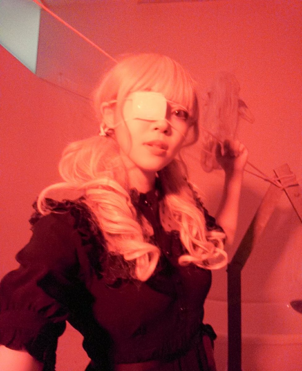 jesie_dark's tweet photo. 時々イラッとくるのよね
何故かは分からない

でも描いてもらったファンアート
差し入れで貰った綿あめ
を思い出���と頑張れるわ https://t.co/5ZK73r2tpp