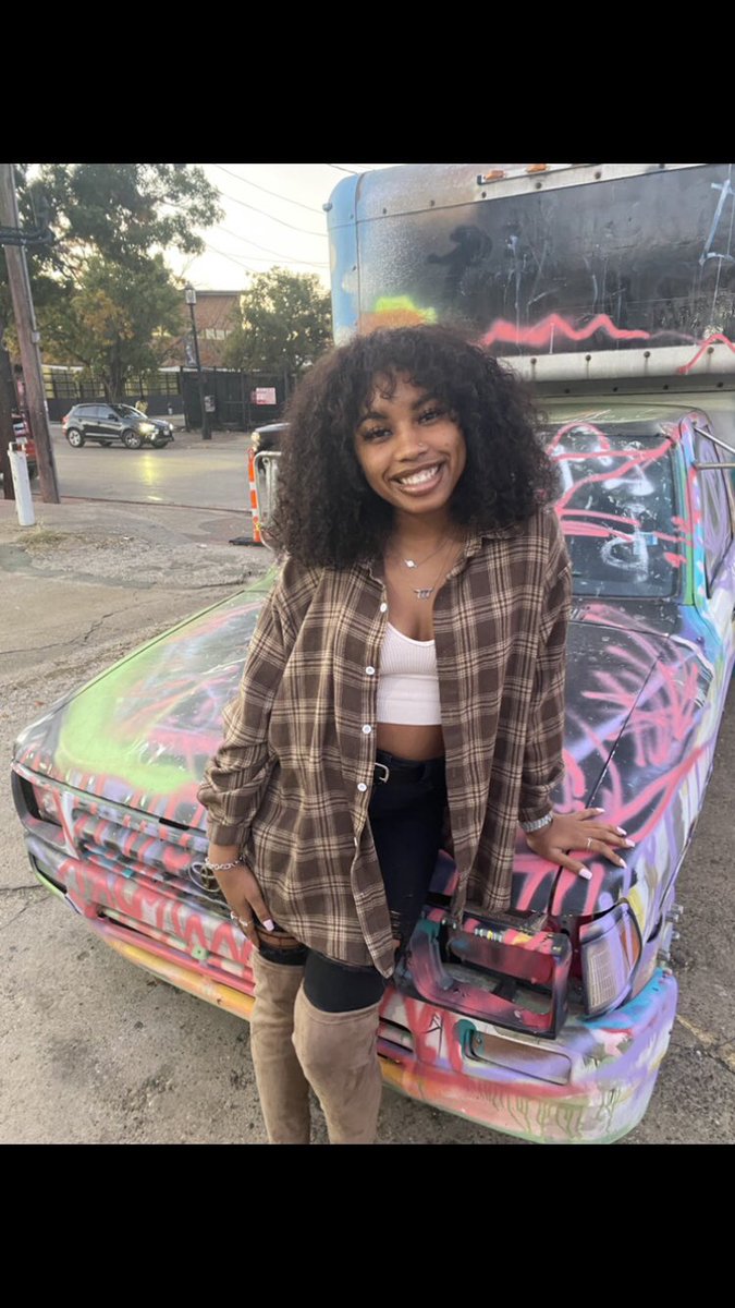 Teyanas concert last night was the best night of my life I love her so much 😭😭😭😭<a href="/TEYANATAYLOR/">TEYANA M.J. TAYLOR</a>