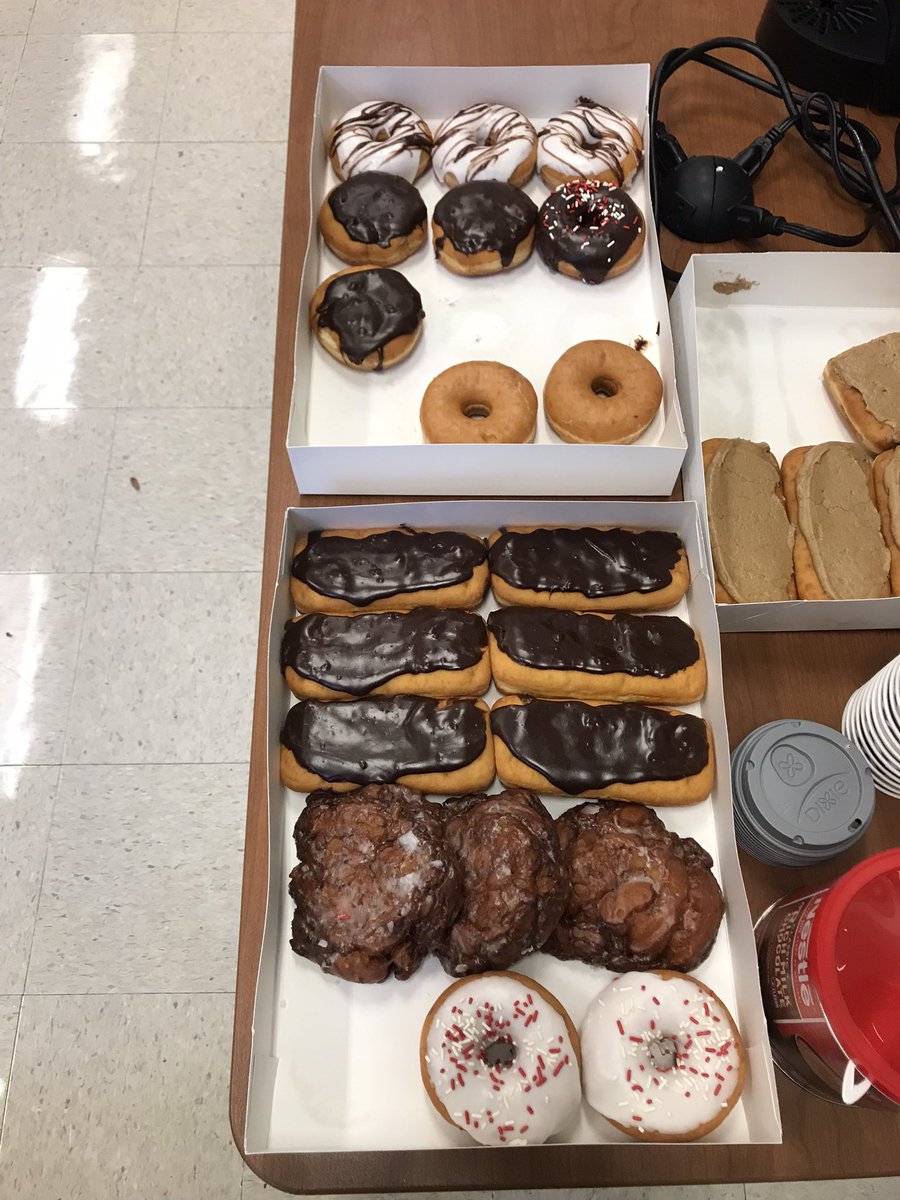 Marie Mayes (@marieemayes) on Twitter photo Happy Friday Cougs! Stop by the <a href="/WSU_ENTRP/">WSU Entrepreneurship</a> Den in the Commons building for a donut and a warm beverage- lots of donuts left! Happy Friday Cougs! Stop by the <a href="/WSU_ENTRP/">WSU Entrepreneurship</a> Den in the Commons building for a donut and a warm beverage- lots of donuts left!