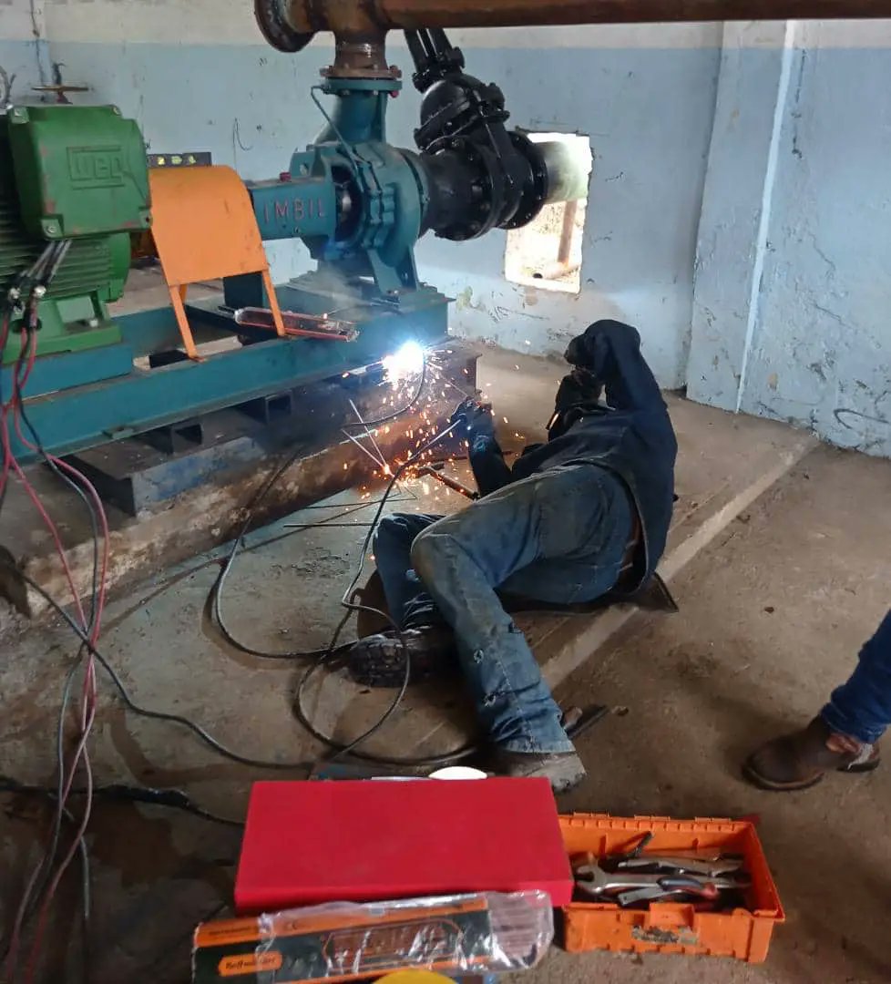 📢#EnApure El <a href="/mppaaguas_/">MinAguas</a>, <a href="/oficialhidroven/">@OficialHidroven</a>, a través de <a href="/hidrollanos1/">Hidrollanos</a> y la <a href="/alcaldiadepaez/">Alcaldía de Páez</a>, realizó la instalación y puesta en funcionamiento de equipo horizontal de 100 Hh, en la Estación de Rebombeo Las Carpas - Guasdualito, para beneficiar a más de 900 familias del Mcpio Páez