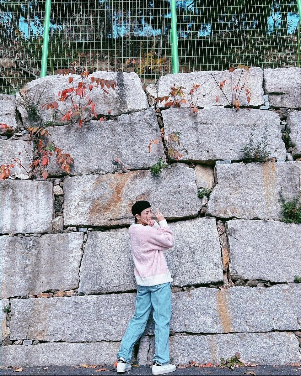 dabinlv's tweet photo. [DAY 10]

1 TWEET = 1 VOTE
1 RT = 1 VOTE

#MAMAVOTE  #ateez @ATEEZofficial https://t.co/6uXMbp0WDu