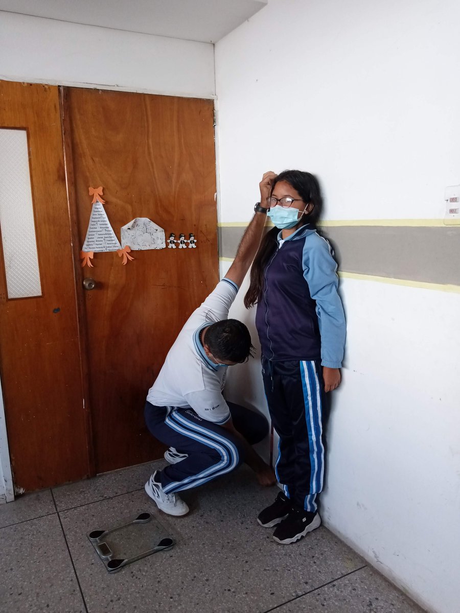abmafer1's tweet photo. .@MPPEDUCACION
 #McpioAndresBello #Tachira  Docentes Especialistas de Educación física en la actividad: Medidas antropométricas (talla y peso). Con toda la precaución y medidas de bioseguridad para compartir este inició de clases #seguroyprogresivo https://t.co/A8FBwTtXp2