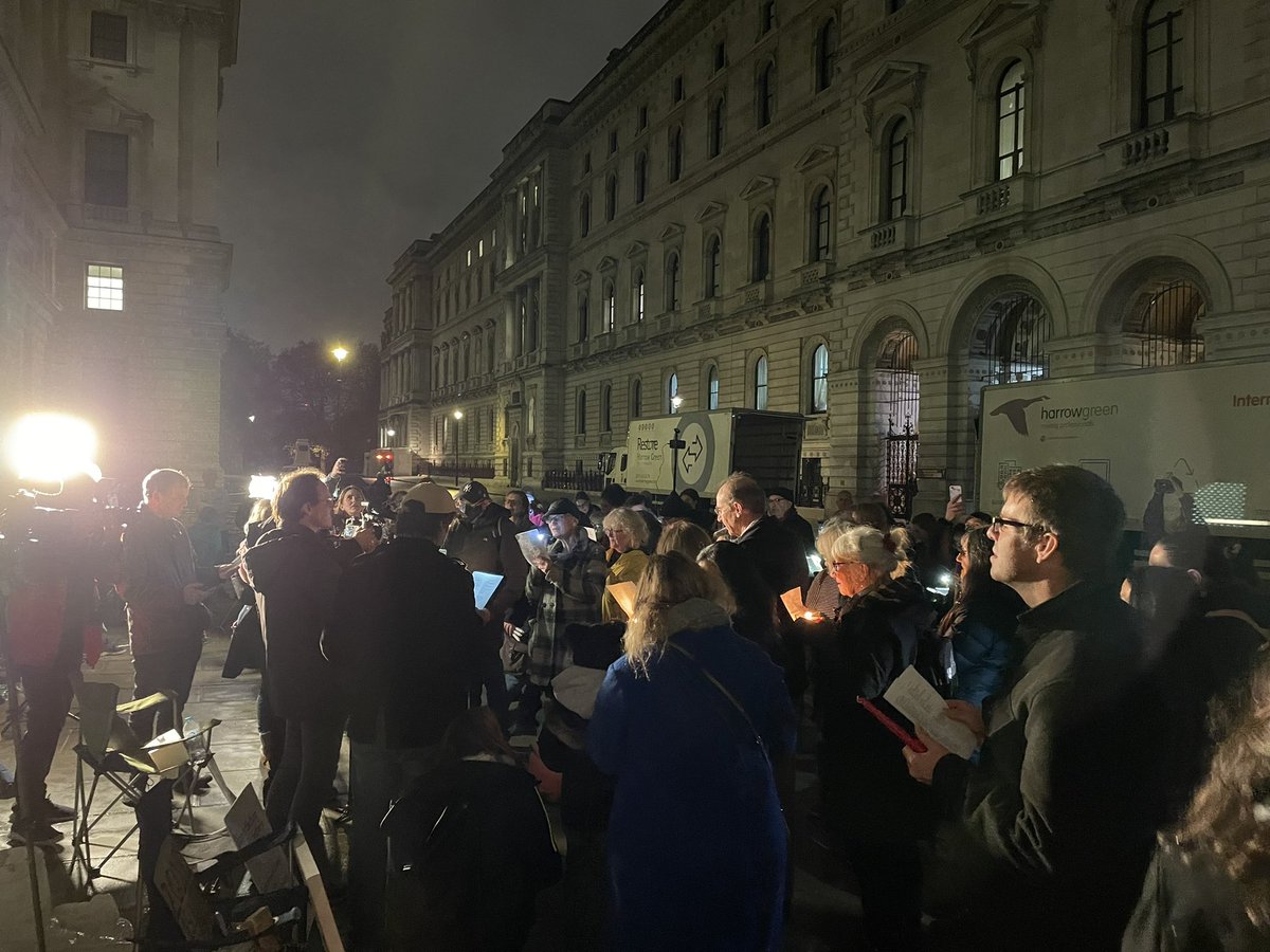 Free Nazanin tweet media