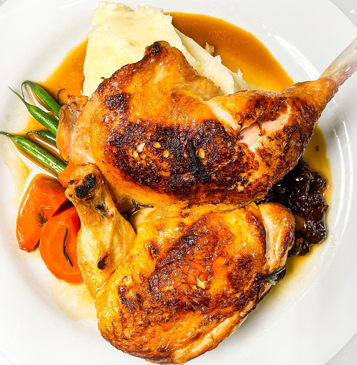 Roasted Chicken and Mashed Potatoes from @johnscafe693main. Simple and delicious!