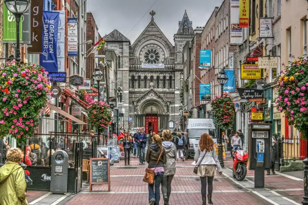 sanna_isainmdom's tweet photo. Positive update for travel from Canada to Ireland as mixed dose vaccines are now accepted, with no RT-PCR test required if fully vaccinated. ☘️ 🇨🇦 More info at https://t.co/wmVToZQf6P #Travel https://t.co/glD2sOcAGh