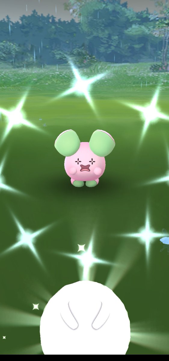 nwtomorrow's tweet photo. Finally I found one 😍 #PokemonGO #ShinyCheck https://t.co/K1TZedRvWB