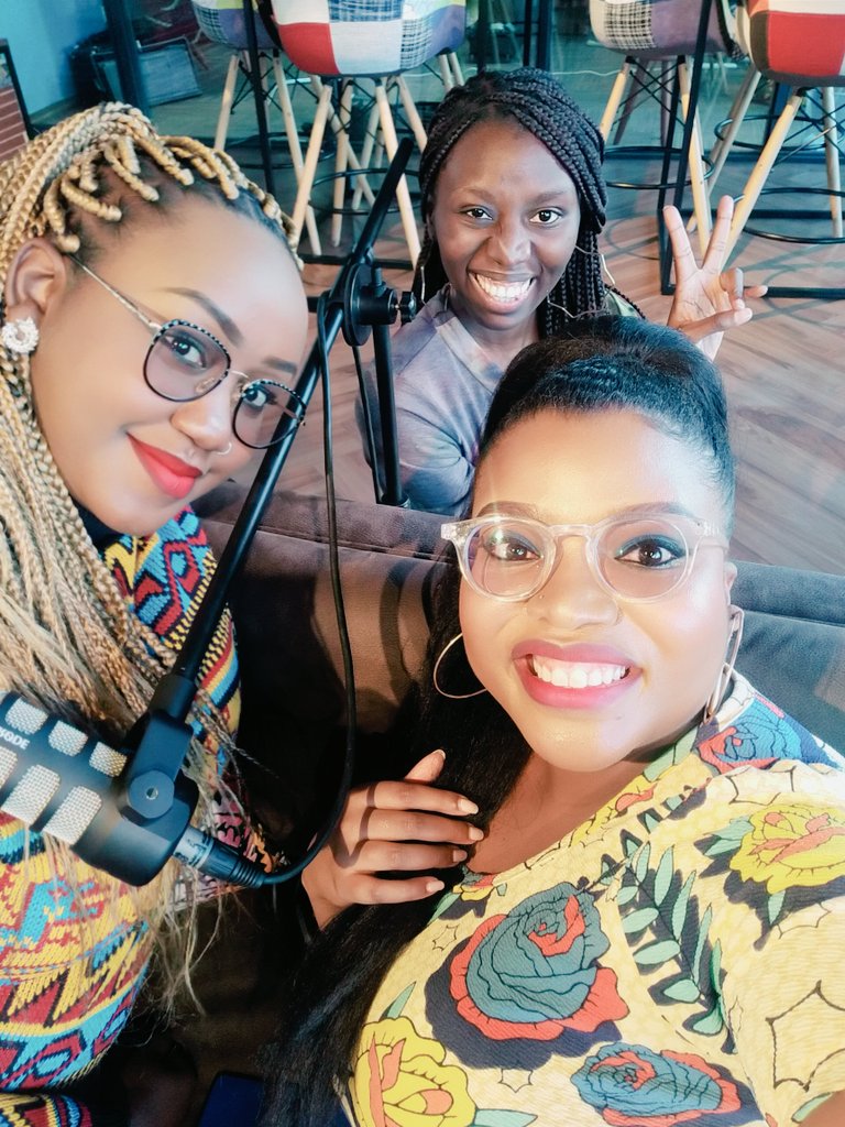 mwendesusu's tweet image. A great production day for #ZedaTalks with @ZedaMedia @semabox 
Thank you for coming and being amazing guests @Mollage_ @justinewanda ✨