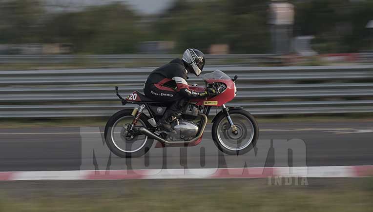 MotownIndia's tweet photo. https://t.co/0dEE7Mfk55
Back to #RetroRacing with #RoyalEnfield #ContinentalGTR650 
#ContinentalGTCup @royalenfield @sidlal @PTharyan @siamindia @FADA_India https://t.co/ptzLRcZlwy