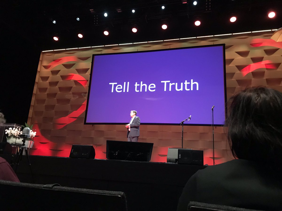 ”Emotion beats evidence. Heart beats head. Every single time”,says #TerrySzuplat Obama’s Speechwriter about charismatic speech. ”So statistics won’t work”, he continues. Don’t worry about the lines. Tell the story. The Human Story.” I so agree 💯Fantastic speech 👏🙏🏻 #RKesaKoulu